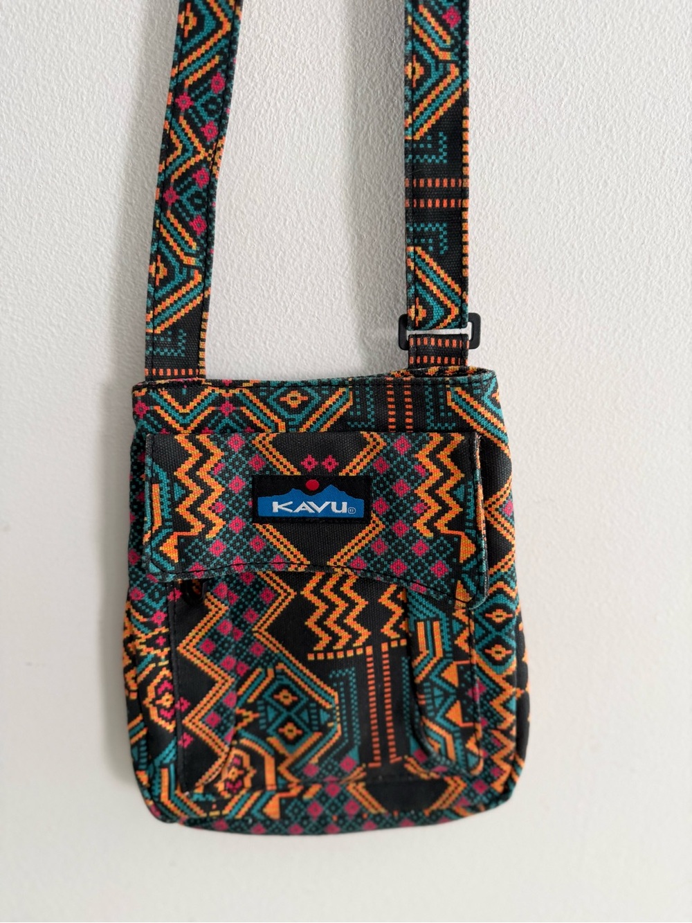 Kavu Mini Keeper Crossbody Bag Pixel Palace Aztec Boho Cotton Southwestern Purse